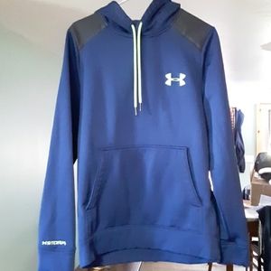 Mens Under Armour hoodie small